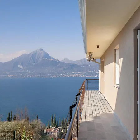 Terrace Of Wally - With Pool Apartmán Torri Del Benaco